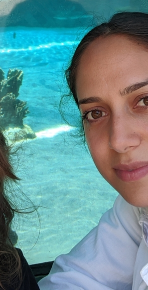 Meet your Posher, Laura - Picture 1 of 1